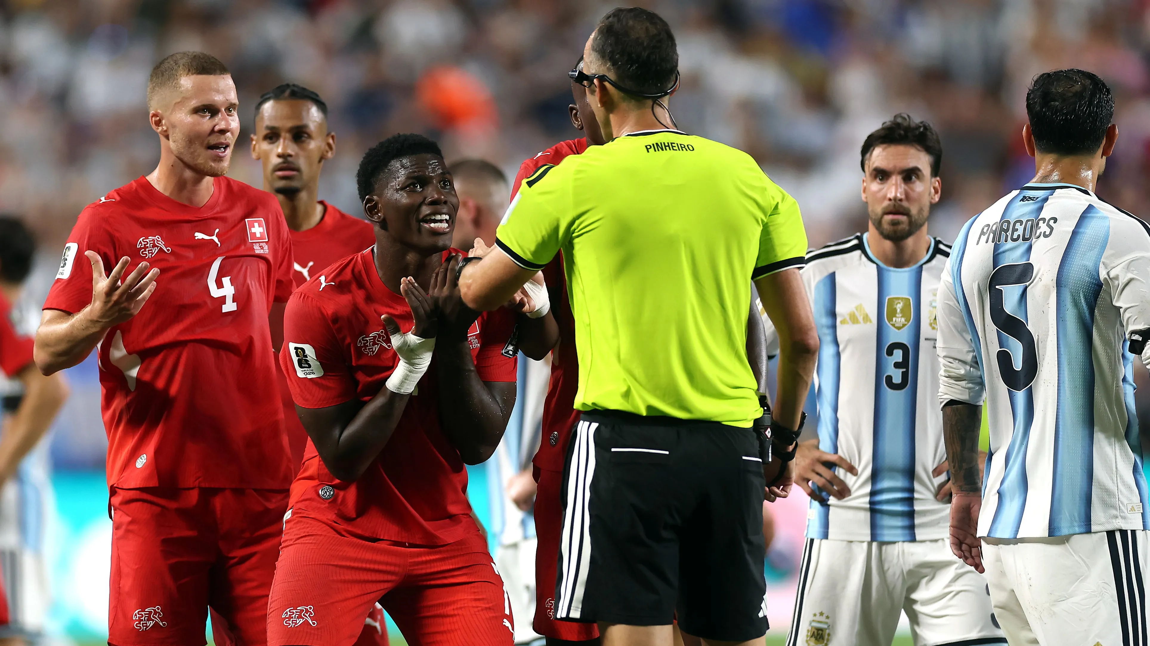 FIFA官方声明:恩博洛红牌系正义纠正,获IFAB认可