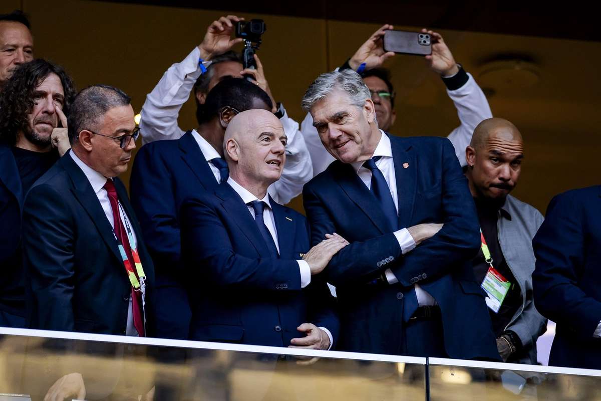 荷兰足协主席炮轰因凡蒂诺：他做得太过分了，欧足联55国一致抵制FIFA新提案