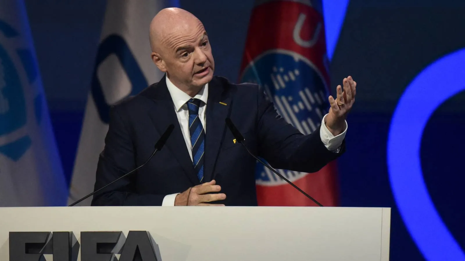 FIFA内部地震:因凡蒂诺首席顾问辞职,揭露世界杯出售计划细节