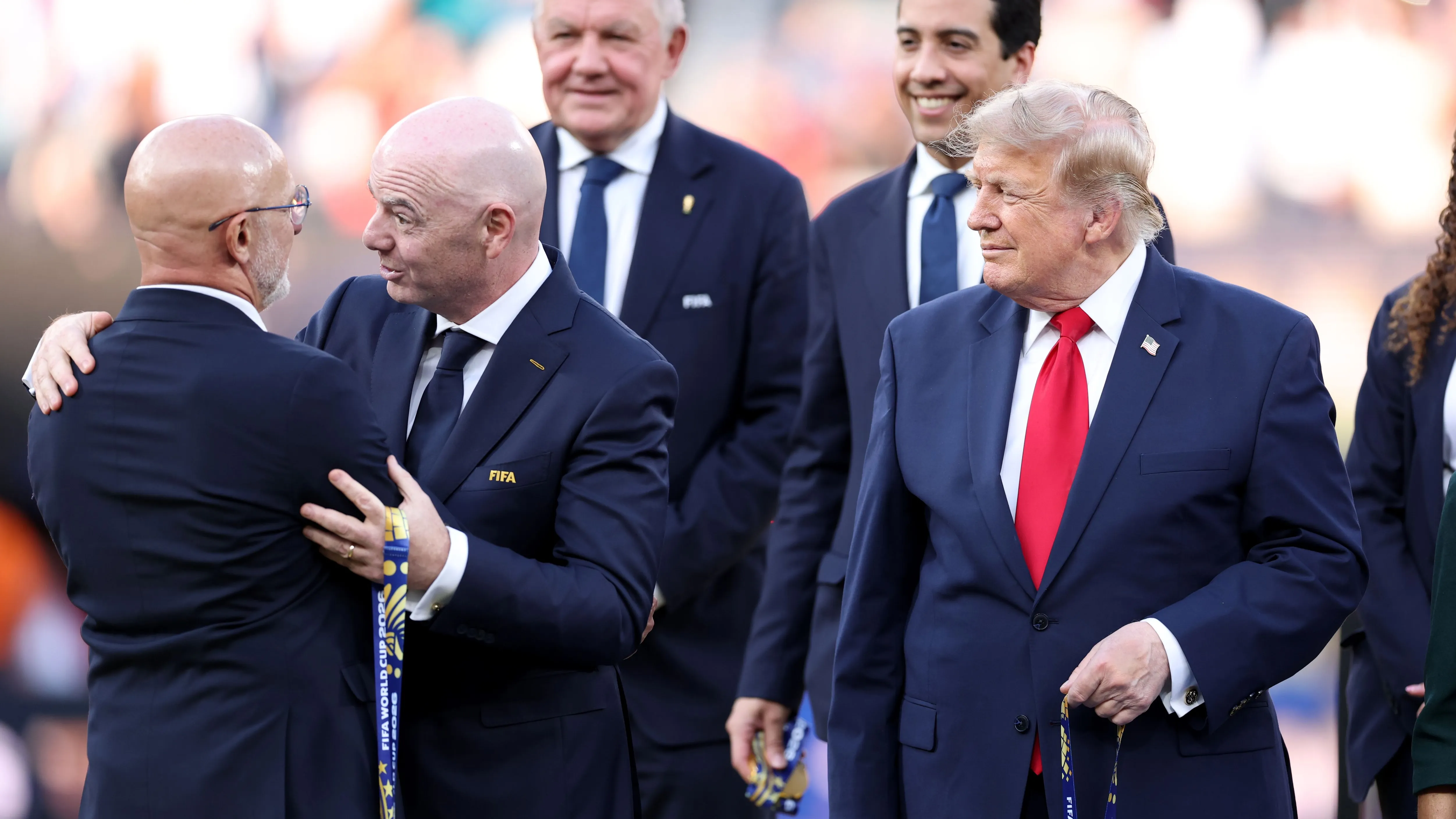 FIFA主席因凡蒂诺面临辞职压力,欧足联及中北美足联或联手倒戈
