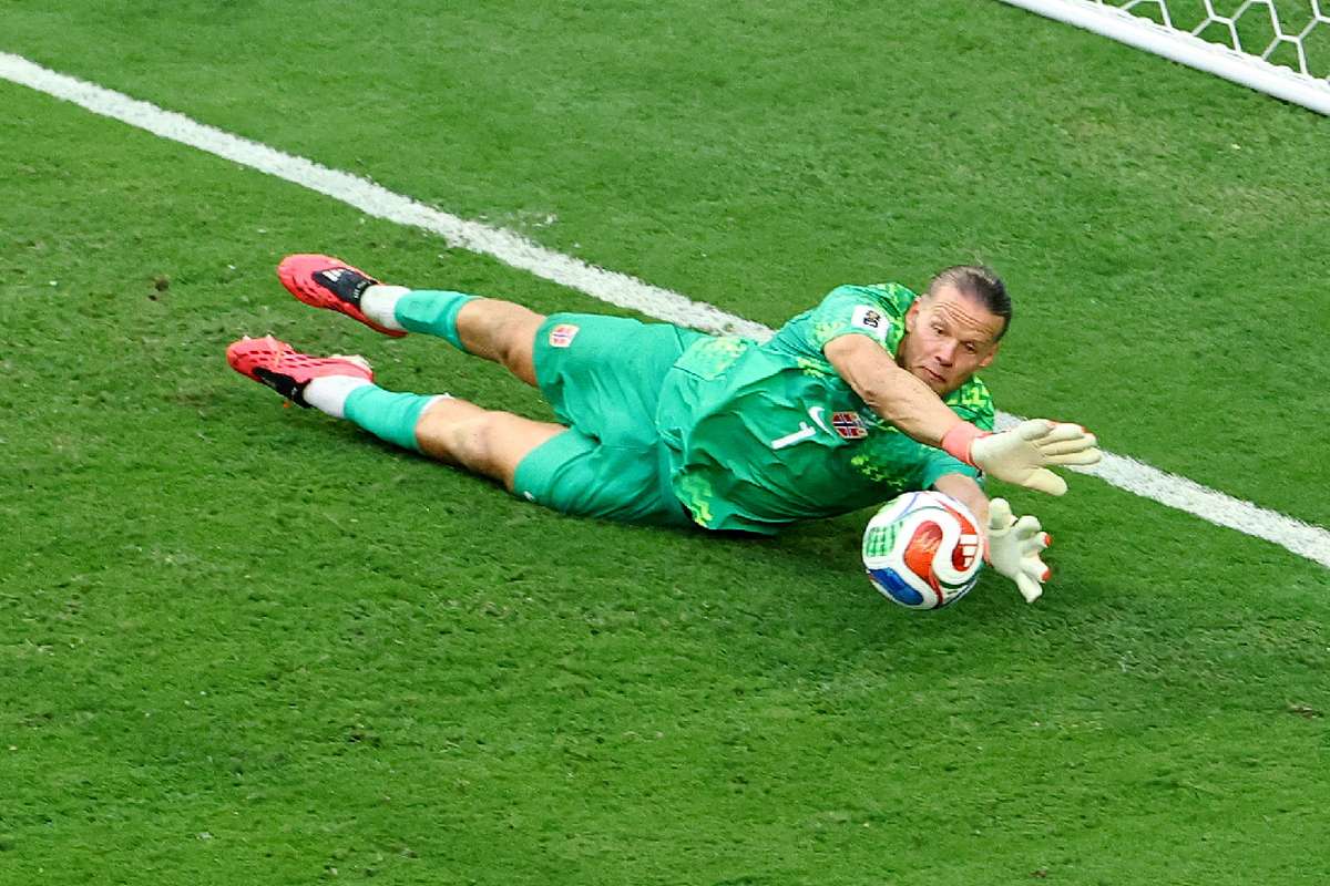 莱比锡红牛免签挪威门将尼兰,合同至2028年