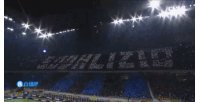 规避禁令,米兰球迷德比战用手机闪光灯拼出巨型TIFO