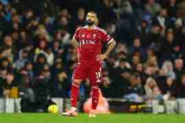 鲁尼:萨拉赫防守不出力,斯洛特应考虑重大决策,来唤醒士气