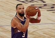 狄龙：火箭整场假摔&拉拽 但还能得到裁判青睐 感觉像是打FIBA