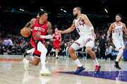 KD:狄龙是敢于发声领袖 他不断进步信心更足这或是从火箭开始的