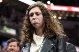 美记：NBA向各队推行更严格球迷准则 涉赌等负面言论将受严惩