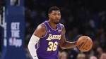 进攻失灵防守还行！斯玛特上半场4中0得分挂蛋 仅得到1板1助
