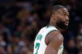 要罚得罚!NBA官方:杰伦·布朗公开批评裁判判罚 罚款35000美元