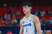 小曾伤病不算太严重 这是不幸中万幸 上轮腿部受伤的杰曼也无大碍