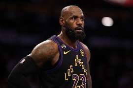 阿里纳斯:老詹41岁还前十那NBA就有问题了 他的排名在15-22之间