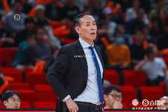 媒体人:赞同许利民脓包论 再不快刀斩脓包 赛季就庸庸碌碌过去了