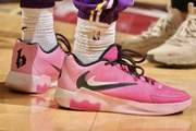 个人Logo亮相！布朗尼上脚老詹支线球鞋LeBron Witness 9 PE！