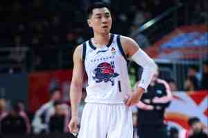 高诗岩首发出战27分钟 8中3&三分5中2拿到10分2板4助3断