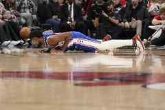阿里纳斯：这是假全明星名单吧？一条腿的恩比德强于其中半数