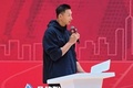 薪火阵营训练营！易建联现身对小球员讲话：保持热爱 继续前行！