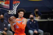 追梦:摆烂毁了很多球员 摆烂队出来的人甚至连基本的战术都不懂