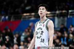 媒体人:赵柏清郭昊文互喷被雪藏 同曦输球又输人 金主面前大扫兴