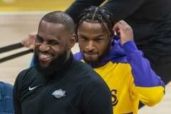 NBA扩军模拟选秀：詹姆斯父子赌城重聚！锡安&克莱加盟西雅图