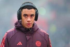 记者:担心穆西亚拉重伤恢复后很难踢世界杯 卡尔能进世界杯名单