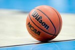 特朗普签署行政命令:NCAA运动员最多参赛5年 毕业前仅可转学一次