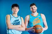 拓媒：杨瀚森兑现了天赋也未必比克林根强多少 只能互相挤占时间