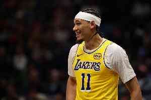 湖人官方：海斯因左脚伤病管理将缺席今日主场对阵爵士的比赛