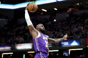 老詹带队赢火箭就是GOAT? 大Q:仍超不了乔丹 GOAT之争早结束了
