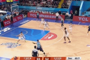 神来之笔！阿格拉瓦尼斯压哨打板三分命中 帮助宁波扩大领先