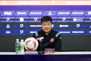 李金羽赛后:虽然输比赛但展现出球队风格,把握机会能力仍有欠缺