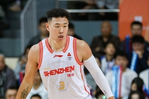 媒体人:贺希宁成功得益于努力&清醒认知 以及超强的延迟满足能力