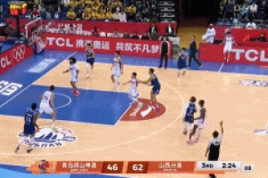 精准制导！戴申·尼克斯拿篮板后长传纵贯全场 迪亚洛接球上进