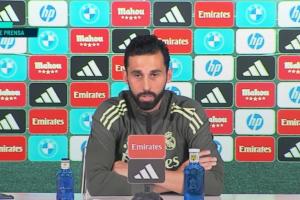 第一次见队员打架吗?阿韦洛亚:以前就见过队友拿高尔夫球杆打人