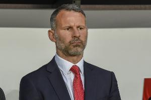 吉格斯:卡里克带曼联做得很好 我觉得霍伊伦还可以留下来竞争