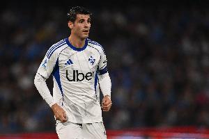罗马诺:科莫可能会和莫拉塔分手,他们肯定会引进一名前锋